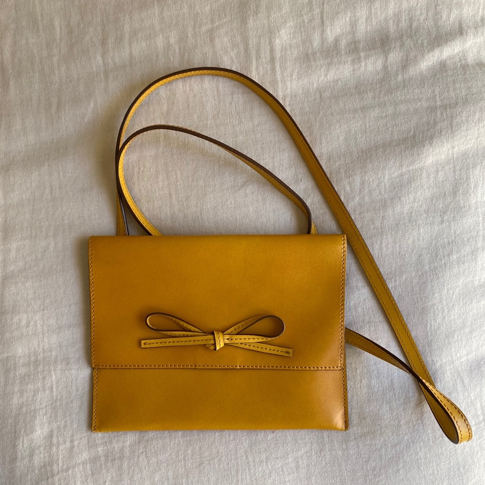 Gap Crossbody Leather Purse